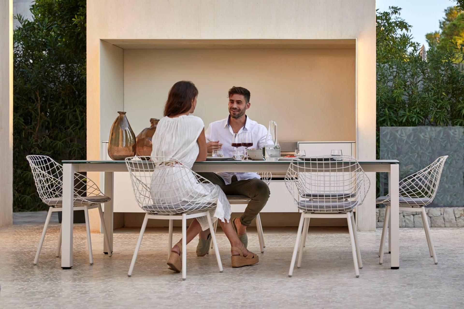 Outdoor table extérieur - STORY Mobilier contemporain et tendance